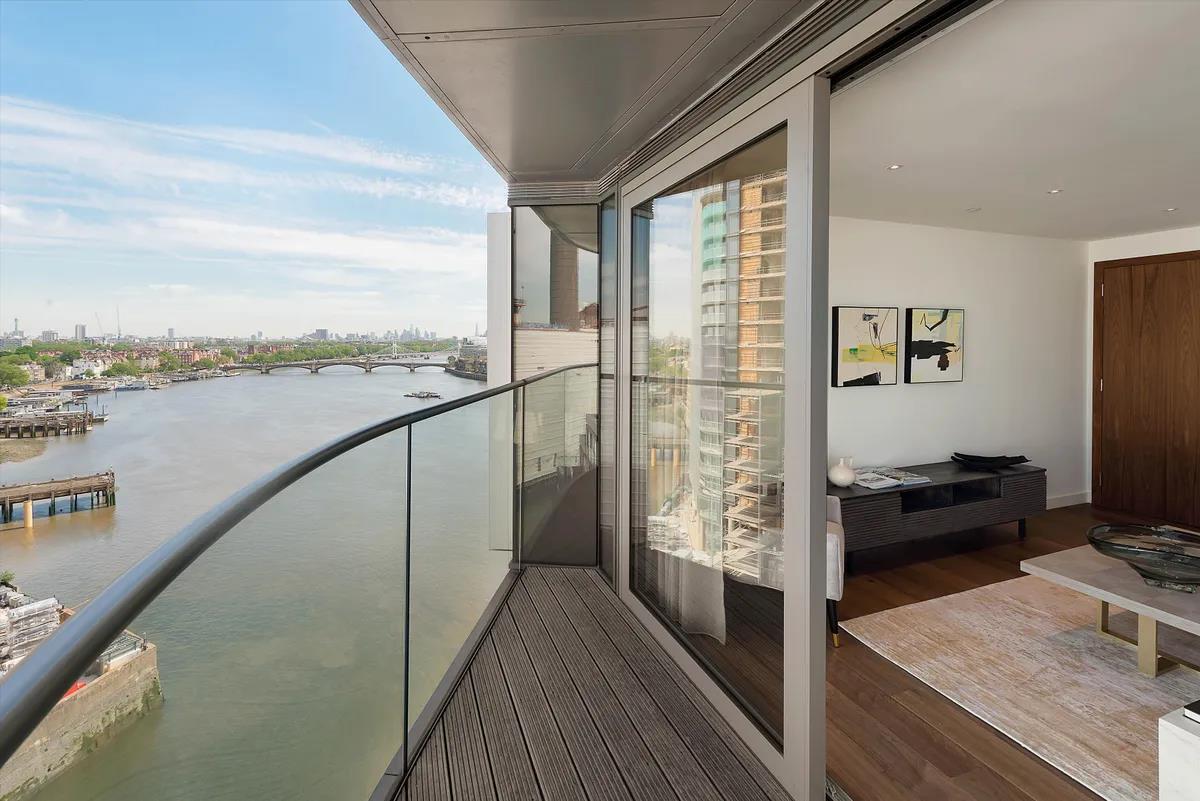 Waterfront Drive, London
